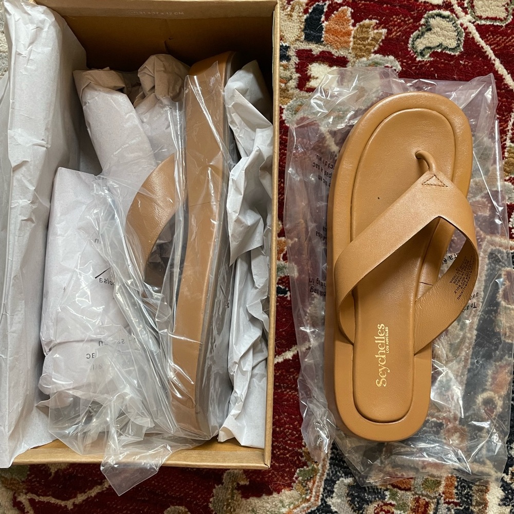 Seychelles Tan Sandals